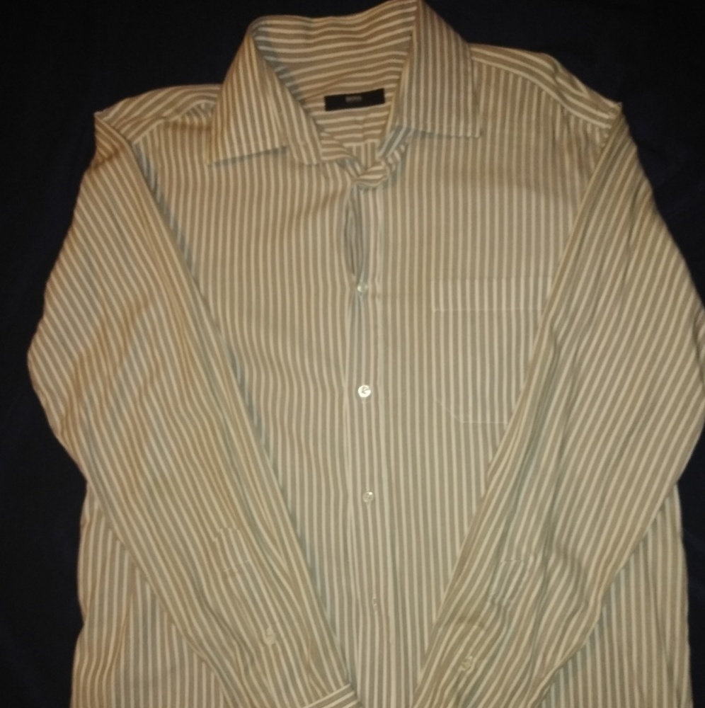 4/$20... Hugo Boss button down dress shirt
